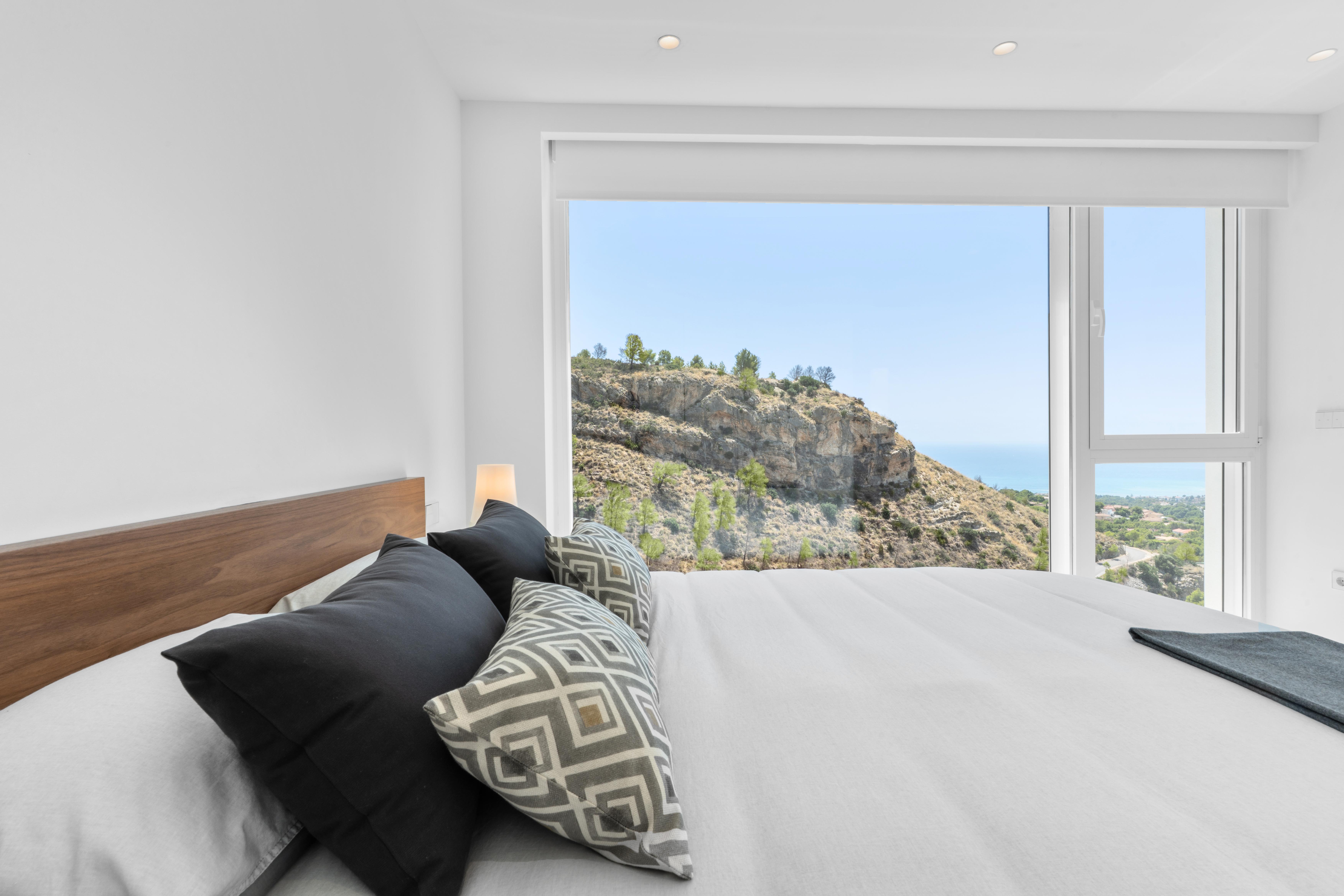 Villa moderne exclusive avec 4 chambres et terrasses panoramiques à Altea