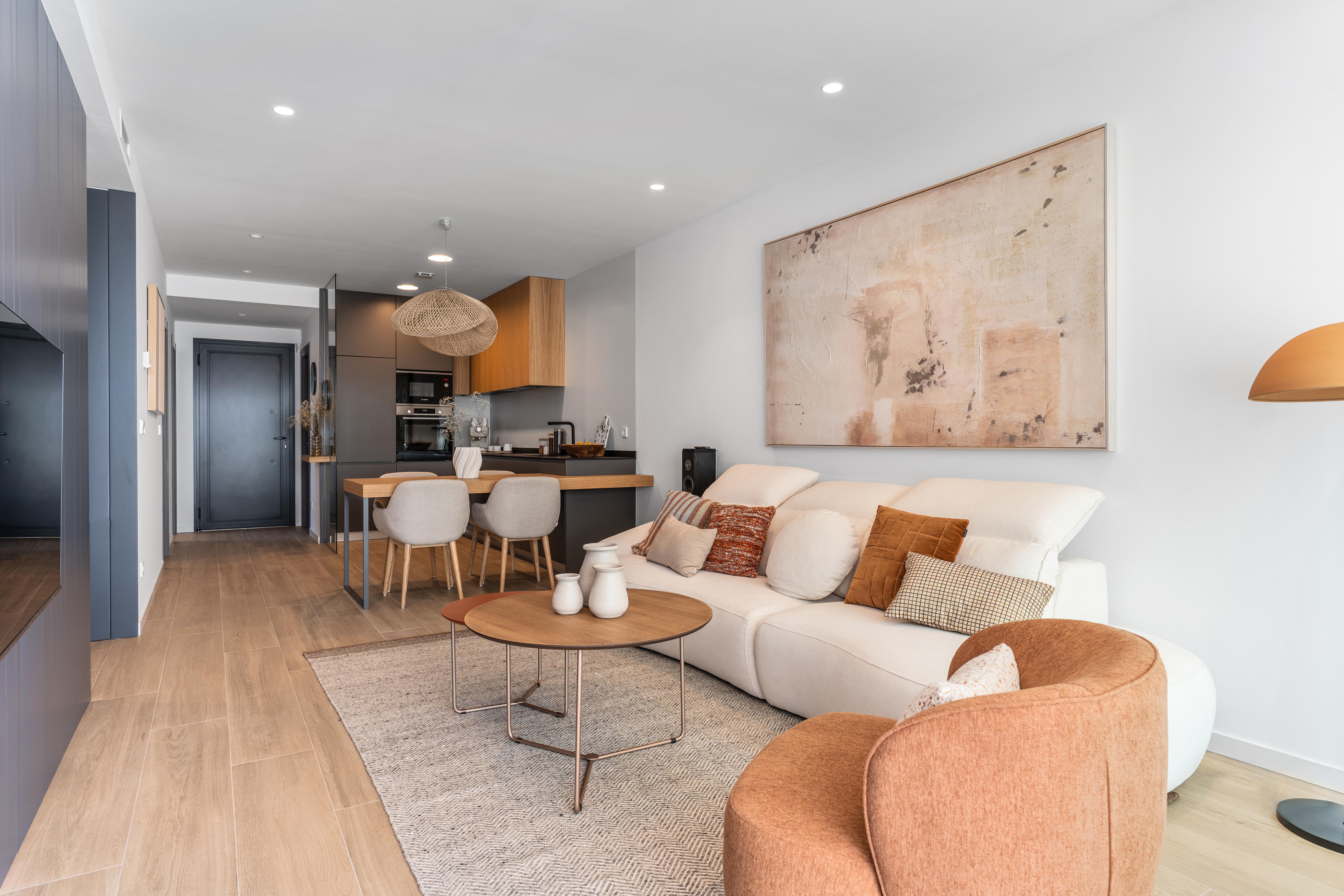 Appartement moderne de 2 chambres et 2 salles de bains avec terrasse-jardin.