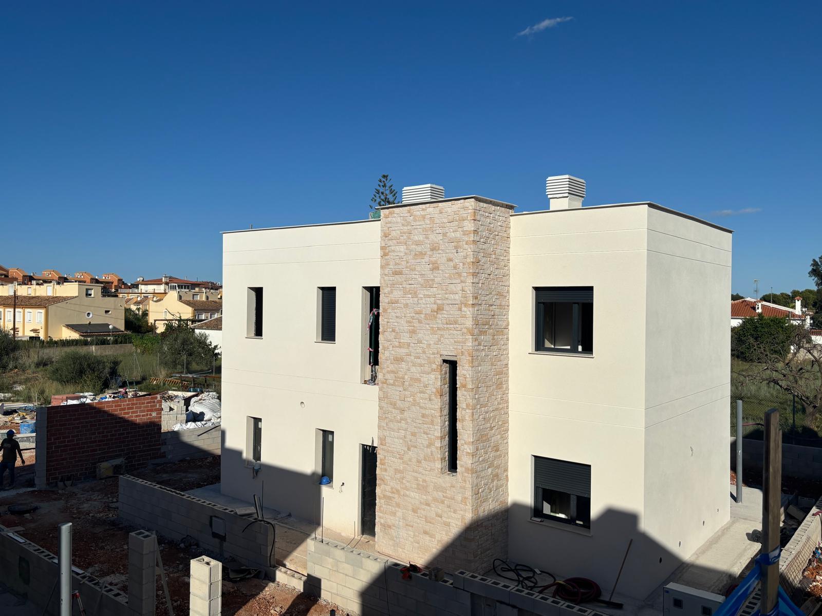 Villa de 3 chambres avec piscine et terrasses