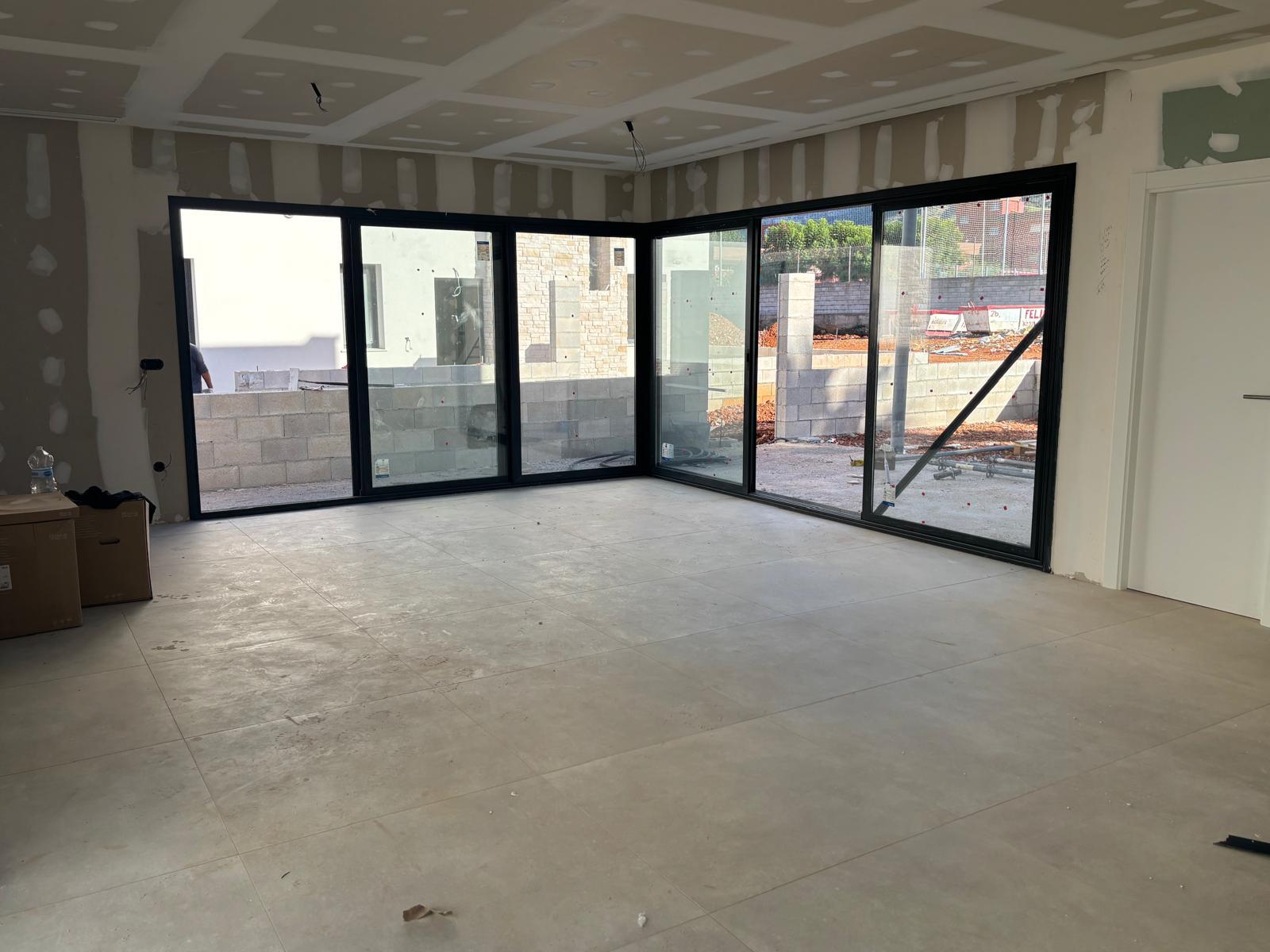 Villa de 3 chambres avec piscine et terrasses
