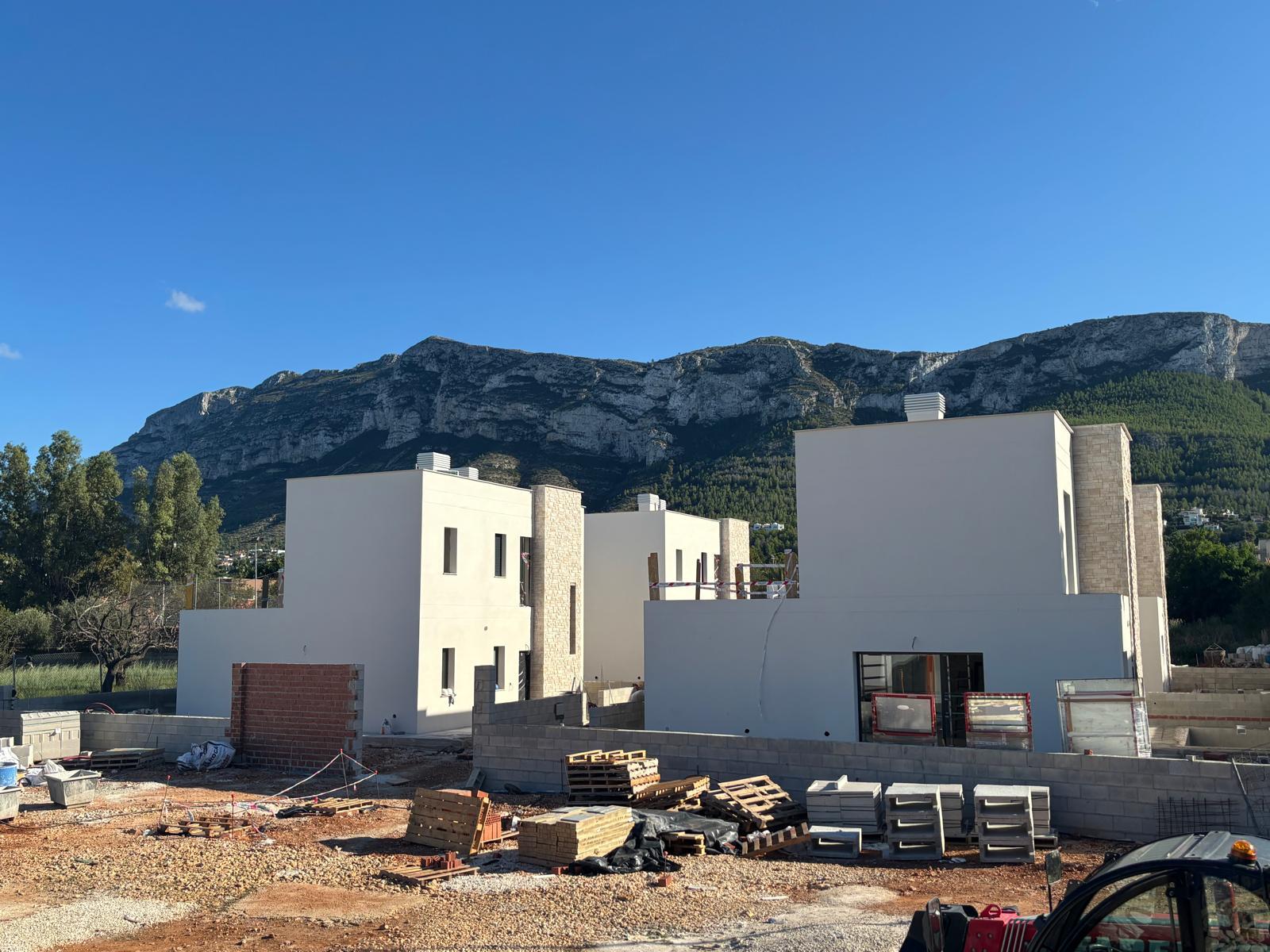 Villa de 3 chambres avec piscine et terrasses