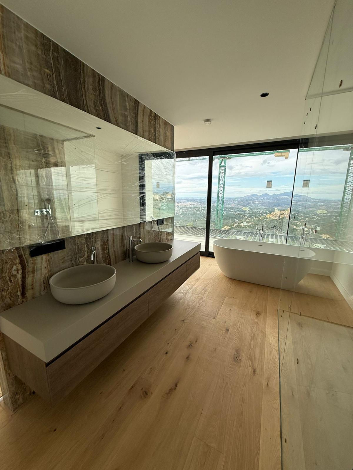 Villa de luxe moderne avec vue sur la mer