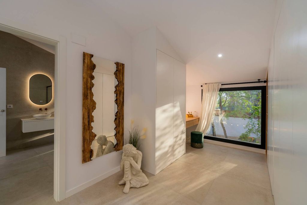 Villa exclusive de style ibicenco à Altea avec vue sur la mer et piscine privée.
