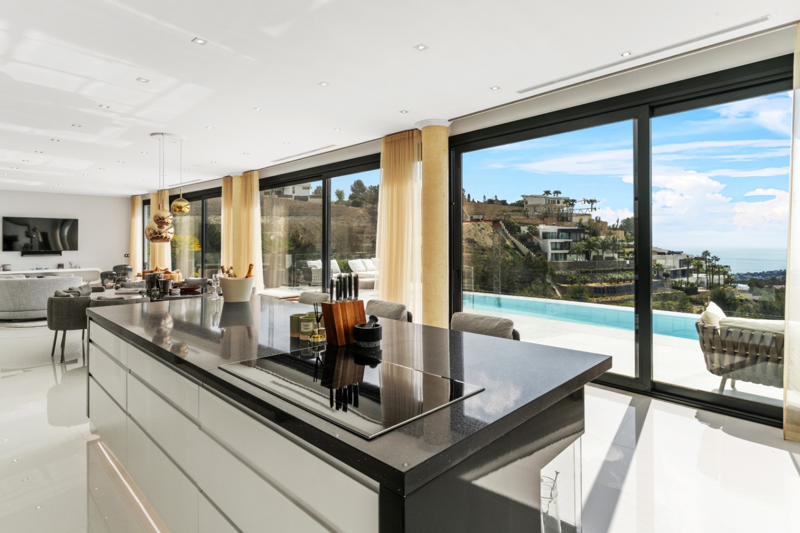 Luxe villa met panoramisch zeezicht in Benissa Costa – modern ontwerp, spa, infinity pool en maximaal comfort