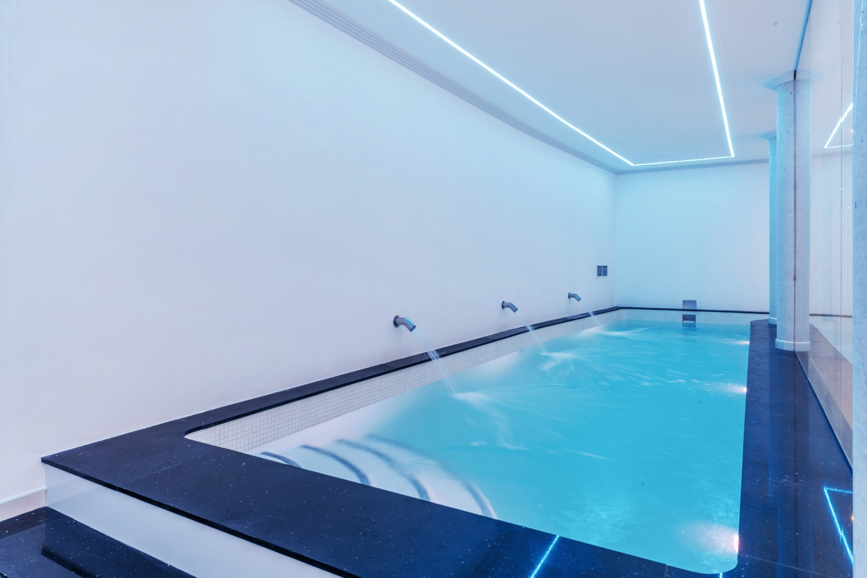 Luxe villa met panoramisch zeezicht in Benissa Costa – modern ontwerp, spa, infinity pool en maximaal comfort