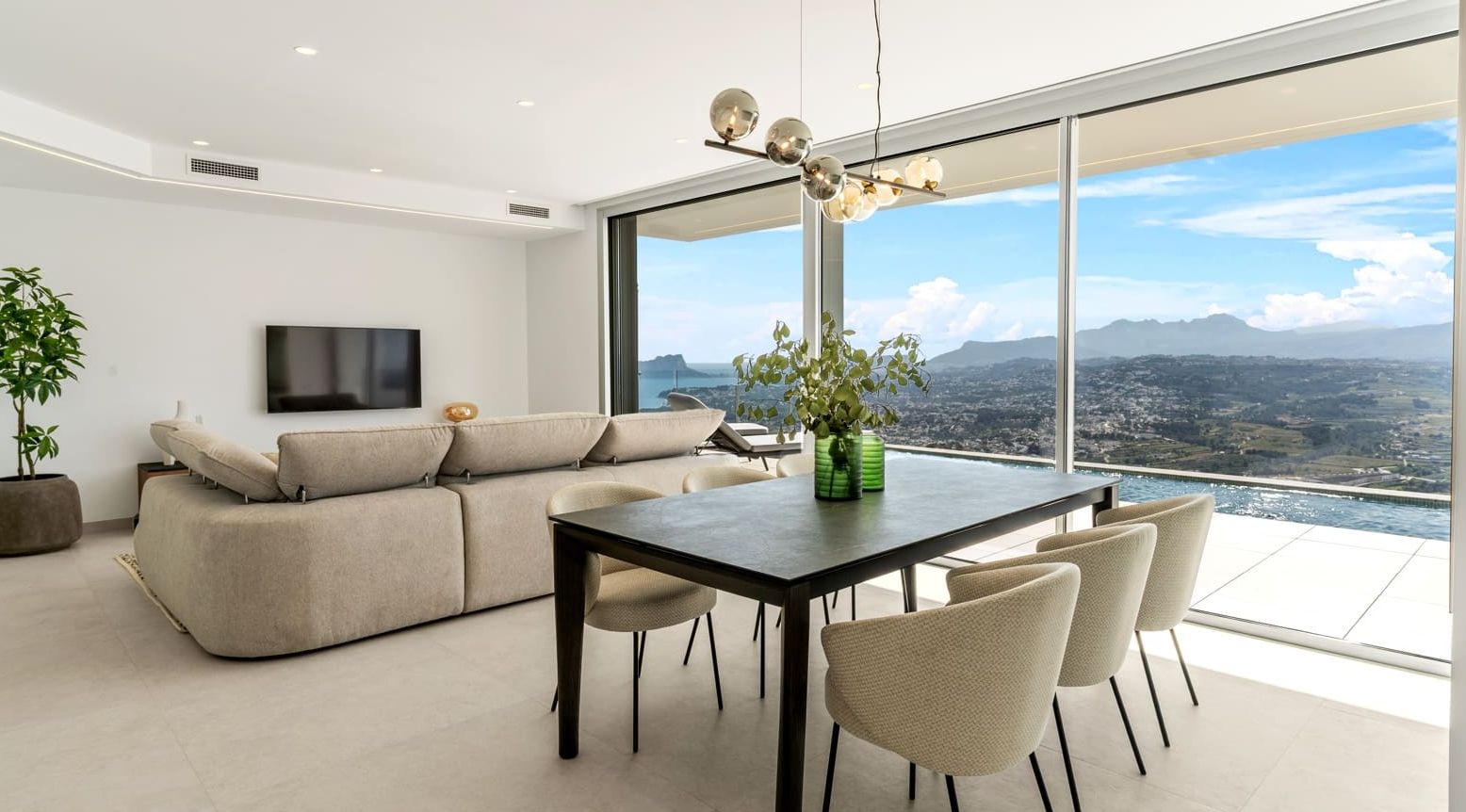 Villa til salg i Moraira, Alicante