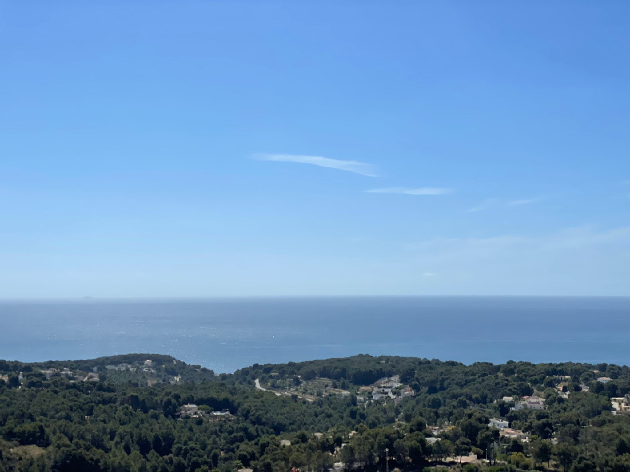Villa exclusive à Benissa Costa avec vues infinies sur la mer et design minimaliste.
