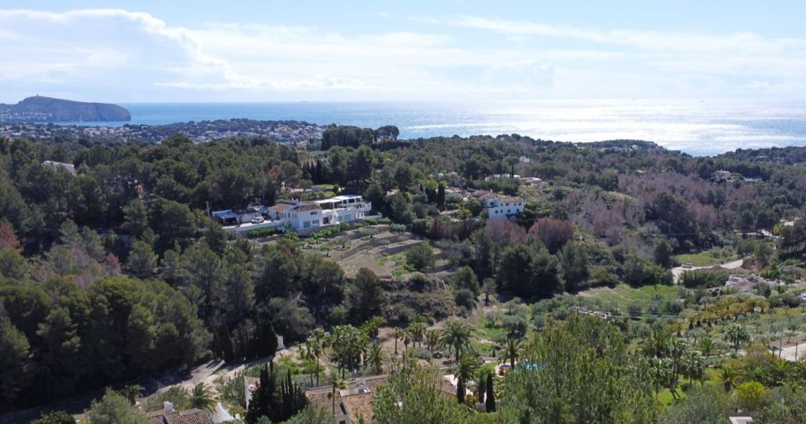 Exklusives Grundstück mit Panoramablick auf das Meer in Benisa