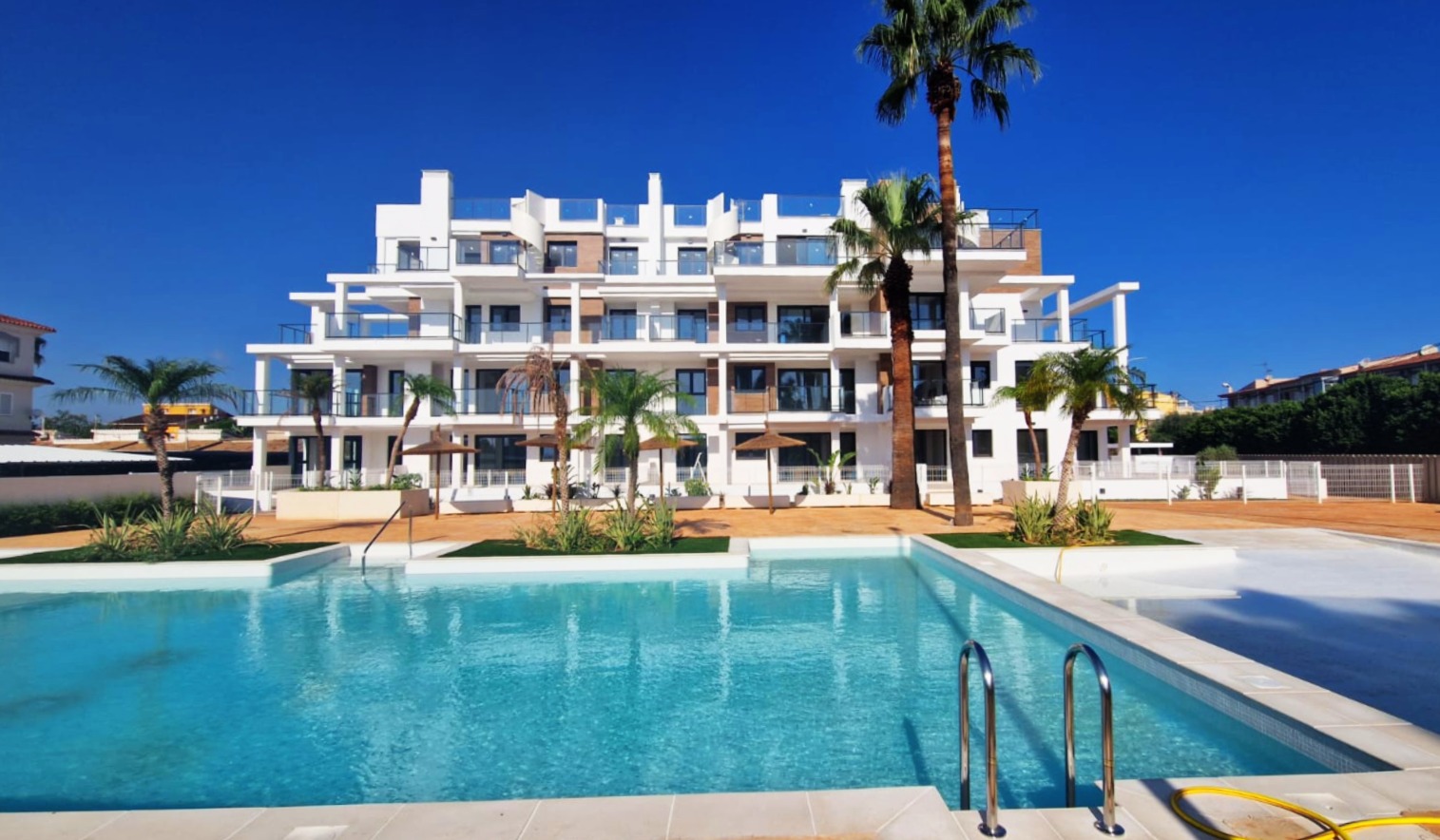 CBHN1181 - Penthouse exclusif avec solarium et vue sur la mer à Dénia