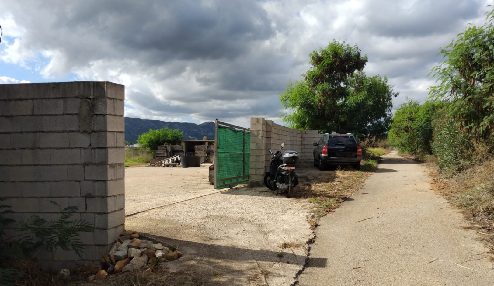 Agricultural plot in a natural setting near Denia