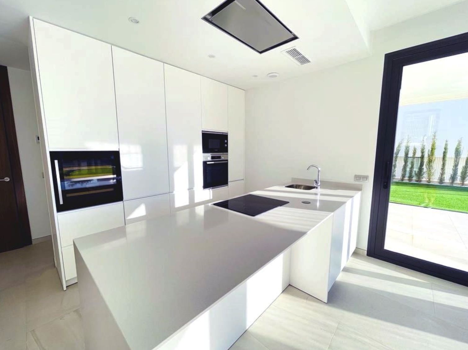 Villa moderne exclusive avec vue sur la mer à Sierra Cortina Benidorm