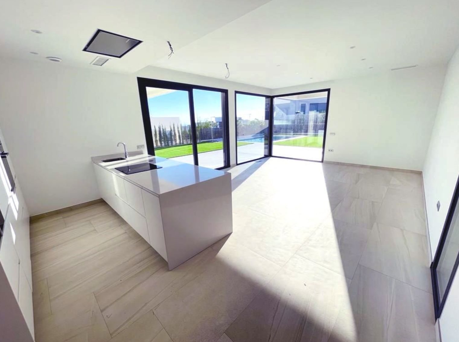 Villa moderne exclusive avec vue sur la mer à Sierra Cortina Benidorm