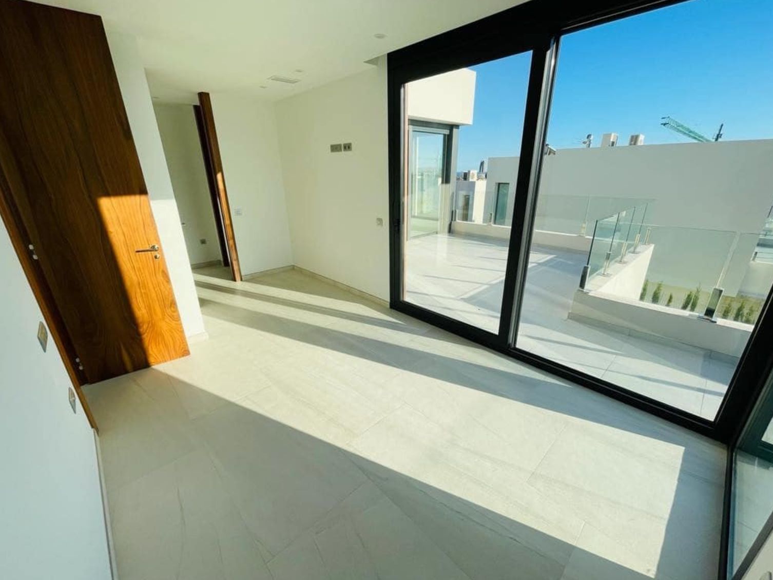 Villa moderne exclusive avec vue sur la mer à Sierra Cortina Benidorm