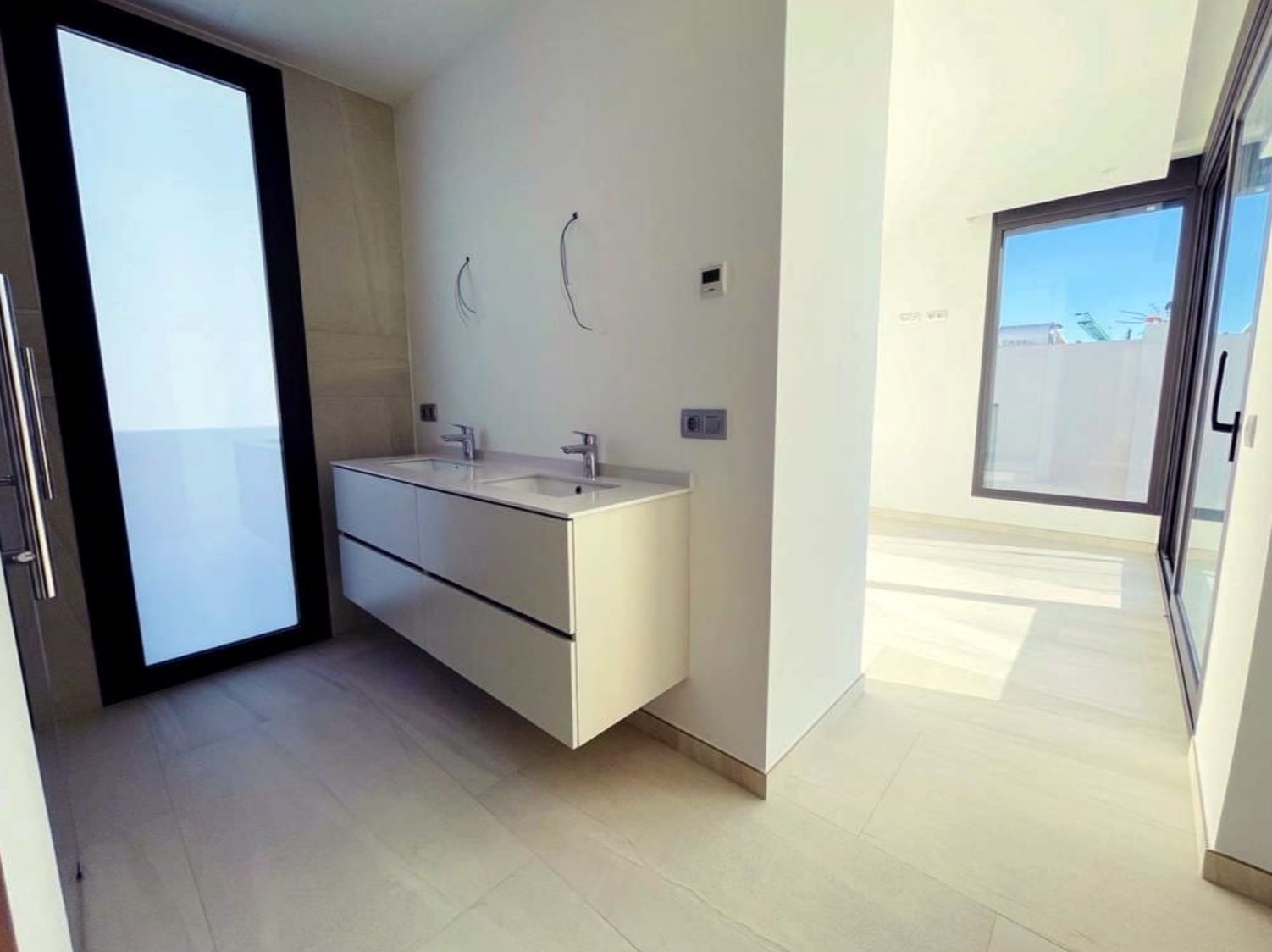 Villa moderne exclusive avec vue sur la mer à Sierra Cortina Benidorm