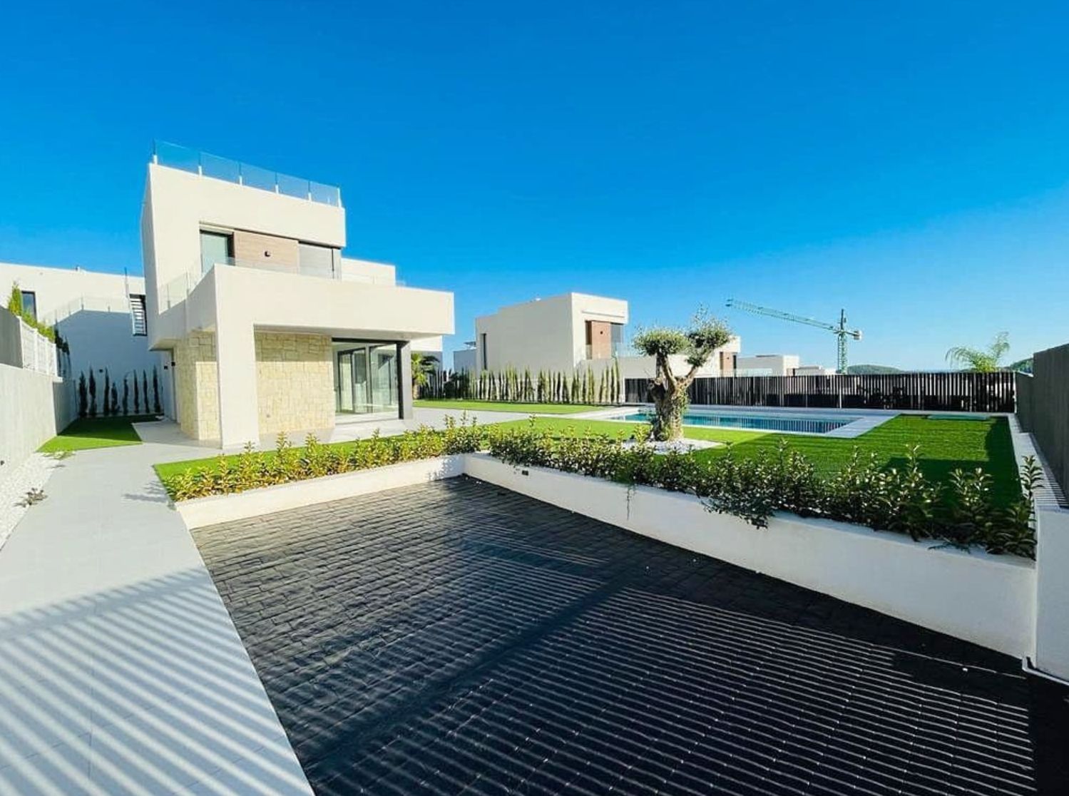 Villa moderne exclusive avec vue sur la mer à Sierra Cortina Benidorm