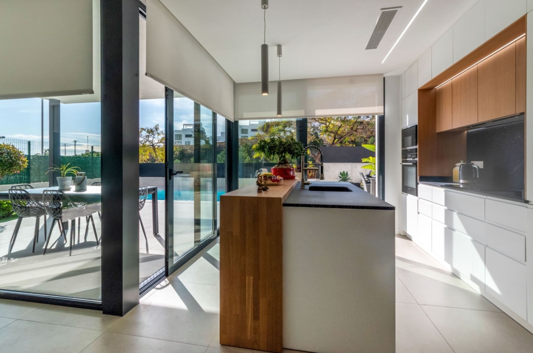 Villa contemporaine avec solarium et vues à Finestrat