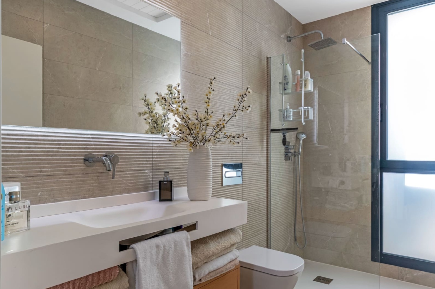 Villa contemporaine avec solarium et vues à Finestrat