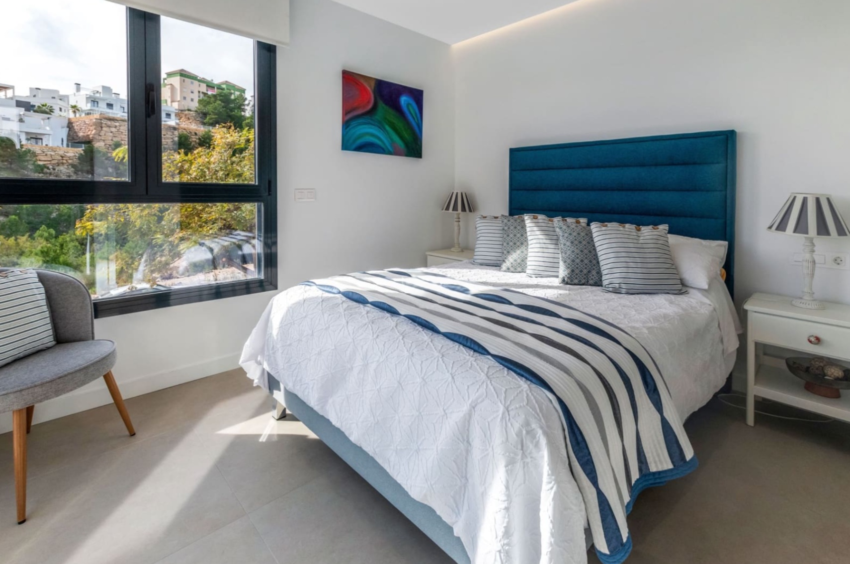 Villa contemporaine avec solarium et vues à Finestrat