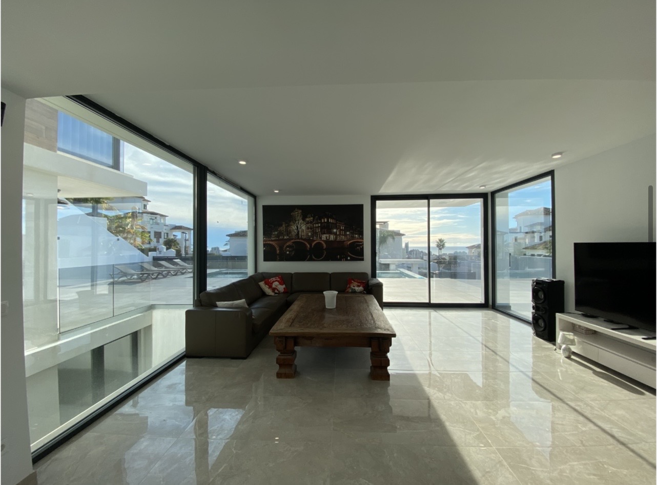 Villa till försäljning i Finestrat, Alicante