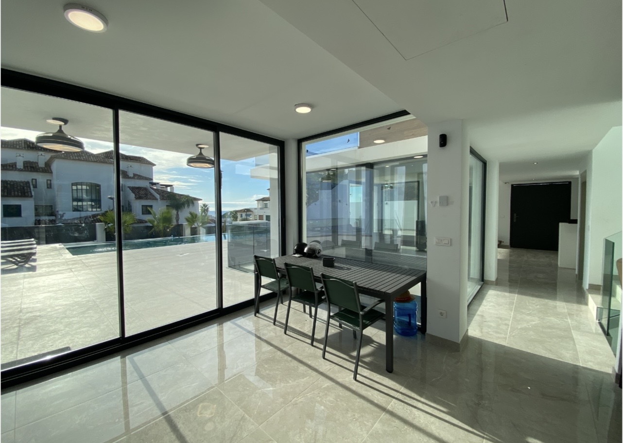 Villa till försäljning i Finestrat, Alicante