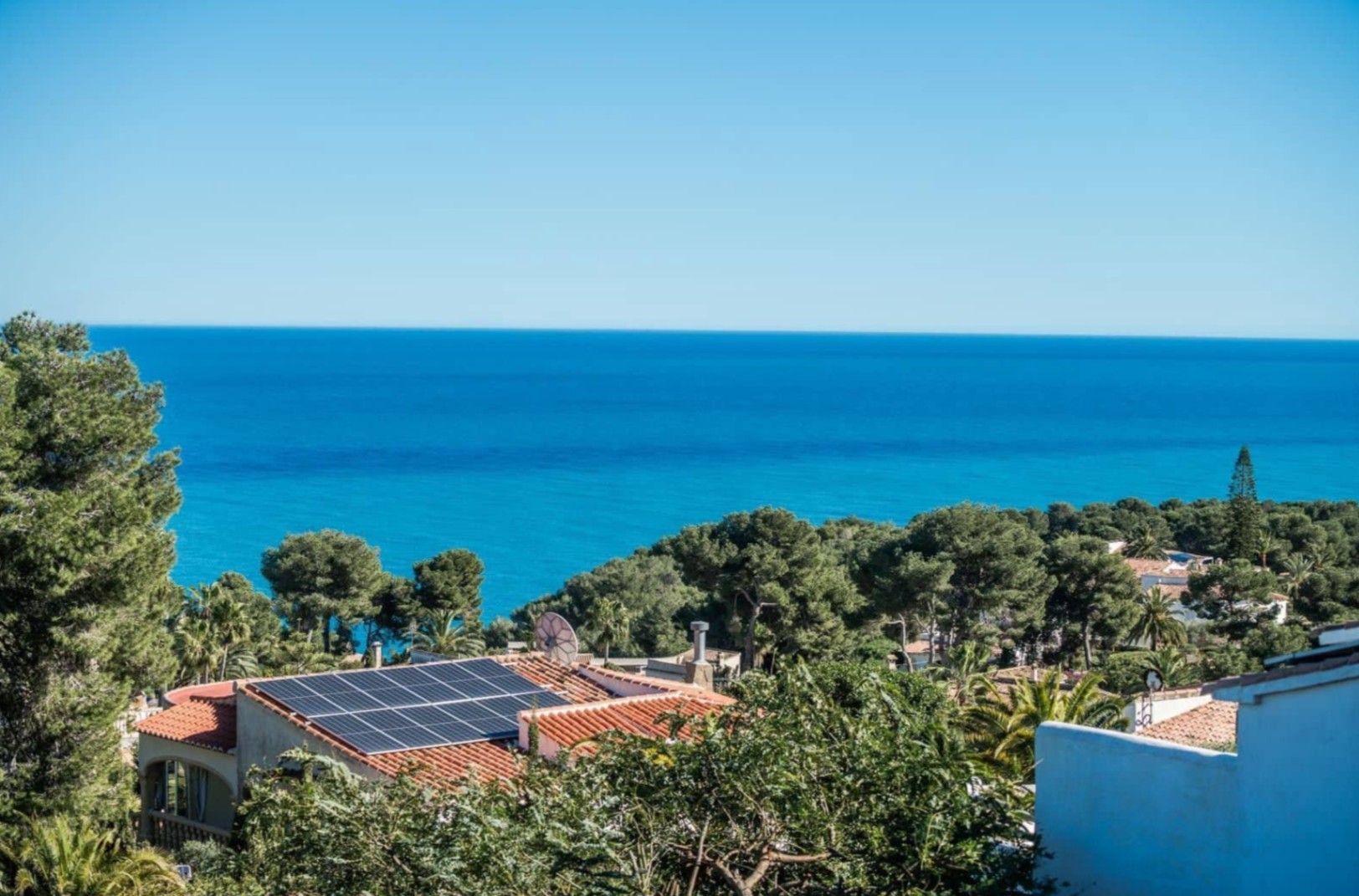Villa méditerranéenne rénovée avec vue sur la mer à Balcón al Mar Jávea