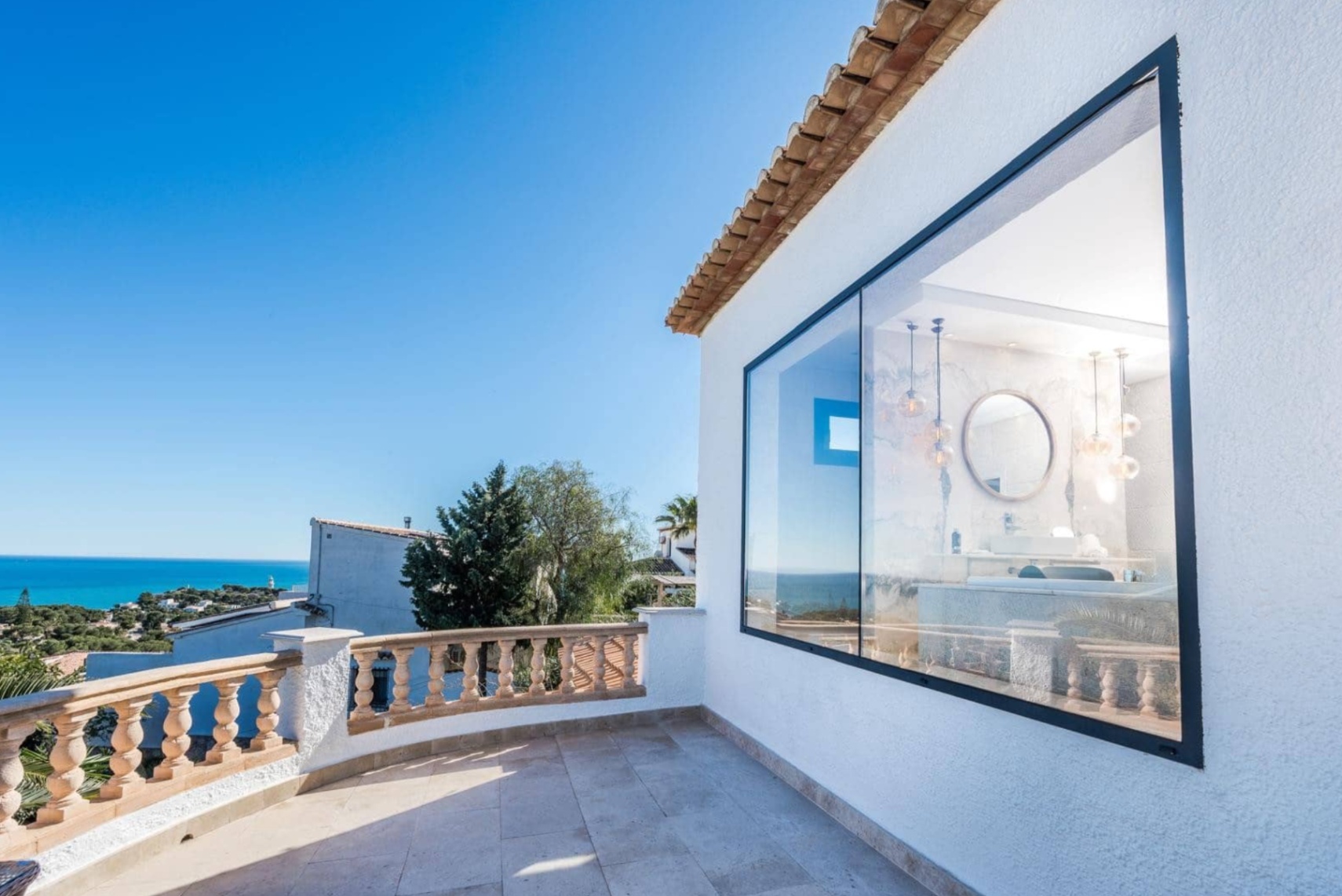 Villa méditerranéenne rénovée avec vue sur la mer à Balcón al Mar Jávea