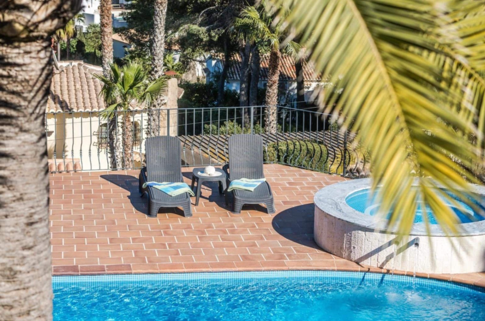 Villa méditerranéenne rénovée avec vue sur la mer à Balcón al Mar Jávea