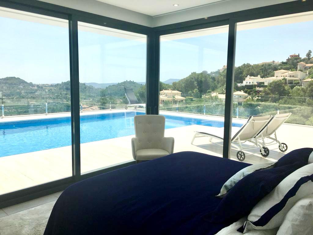 Villa Méditerranéenne Moderne avec Vues Panoramiques sur la Mer à La Sella
