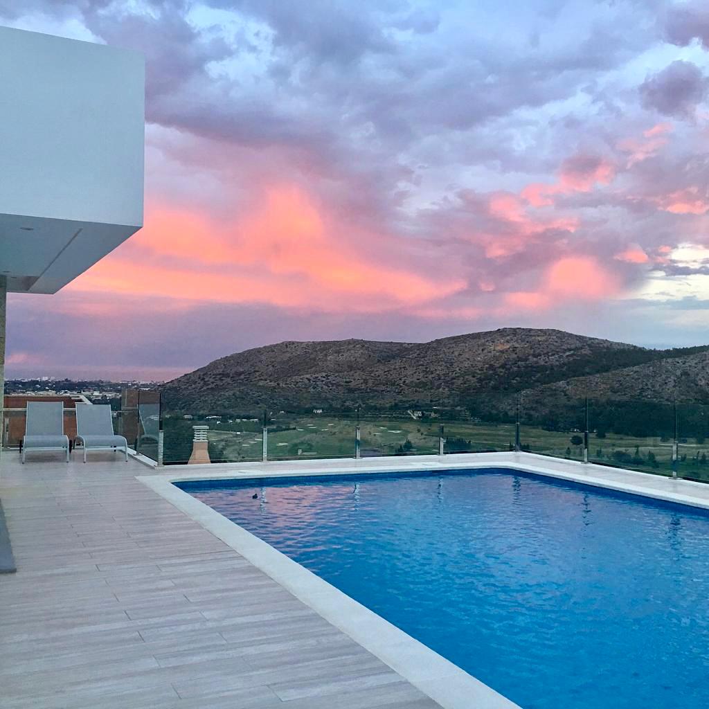 Villa Méditerranéenne Moderne avec Vues Panoramiques sur la Mer à La Sella