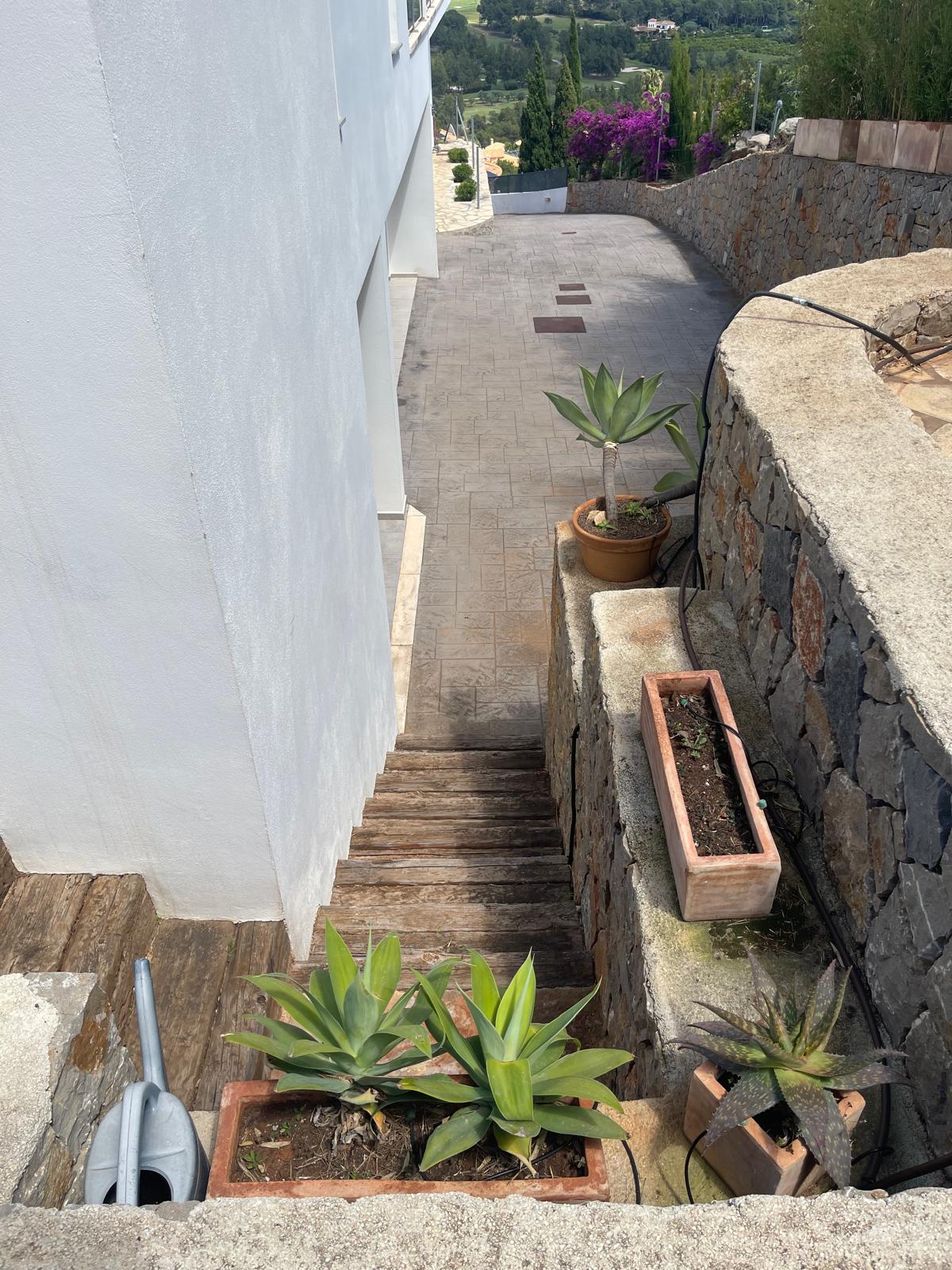 Villa Méditerranéenne Moderne avec Vues Panoramiques sur la Mer à La Sella