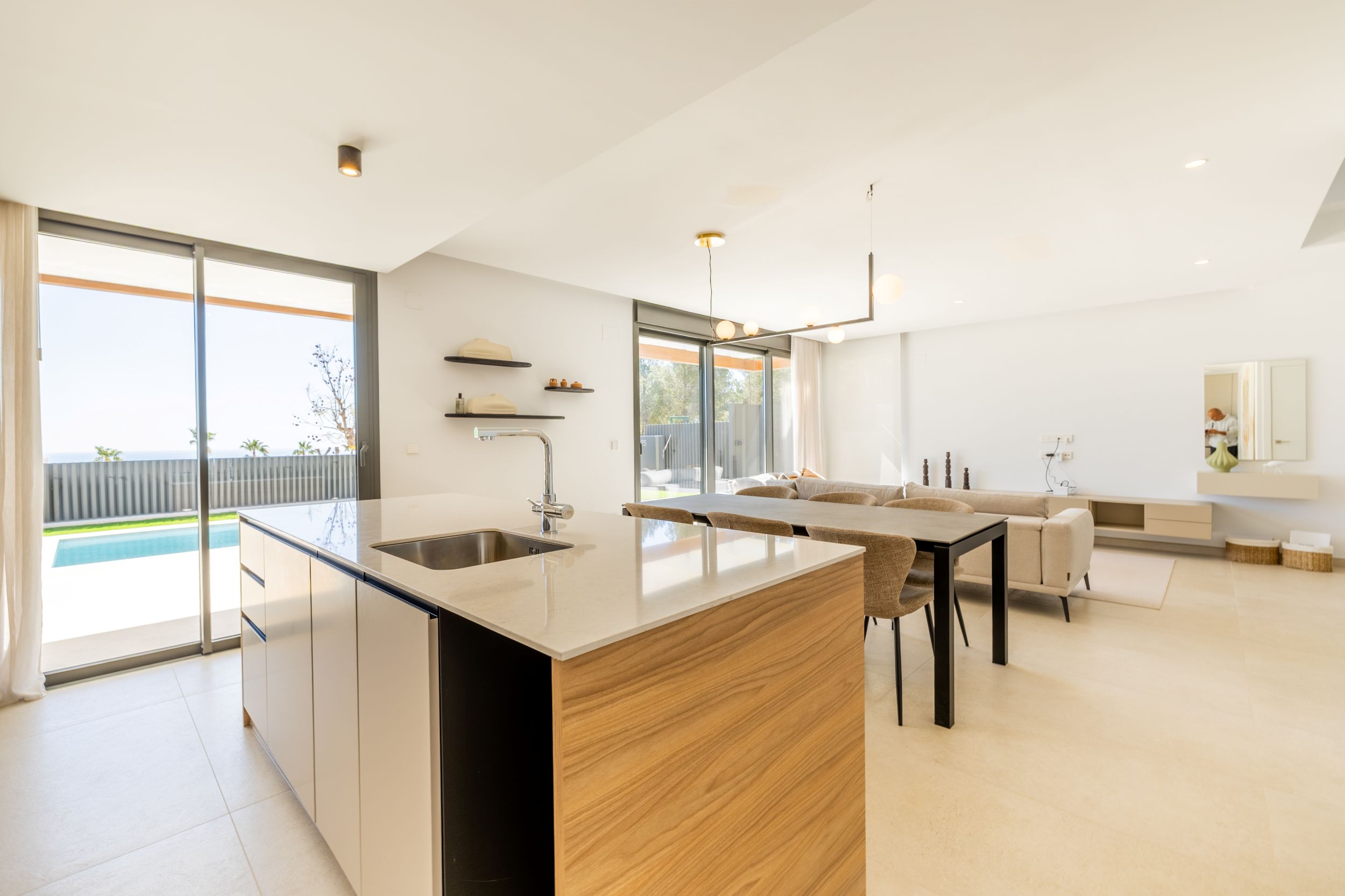 Chalet de 3 dormitorios de obra nueva en Polop