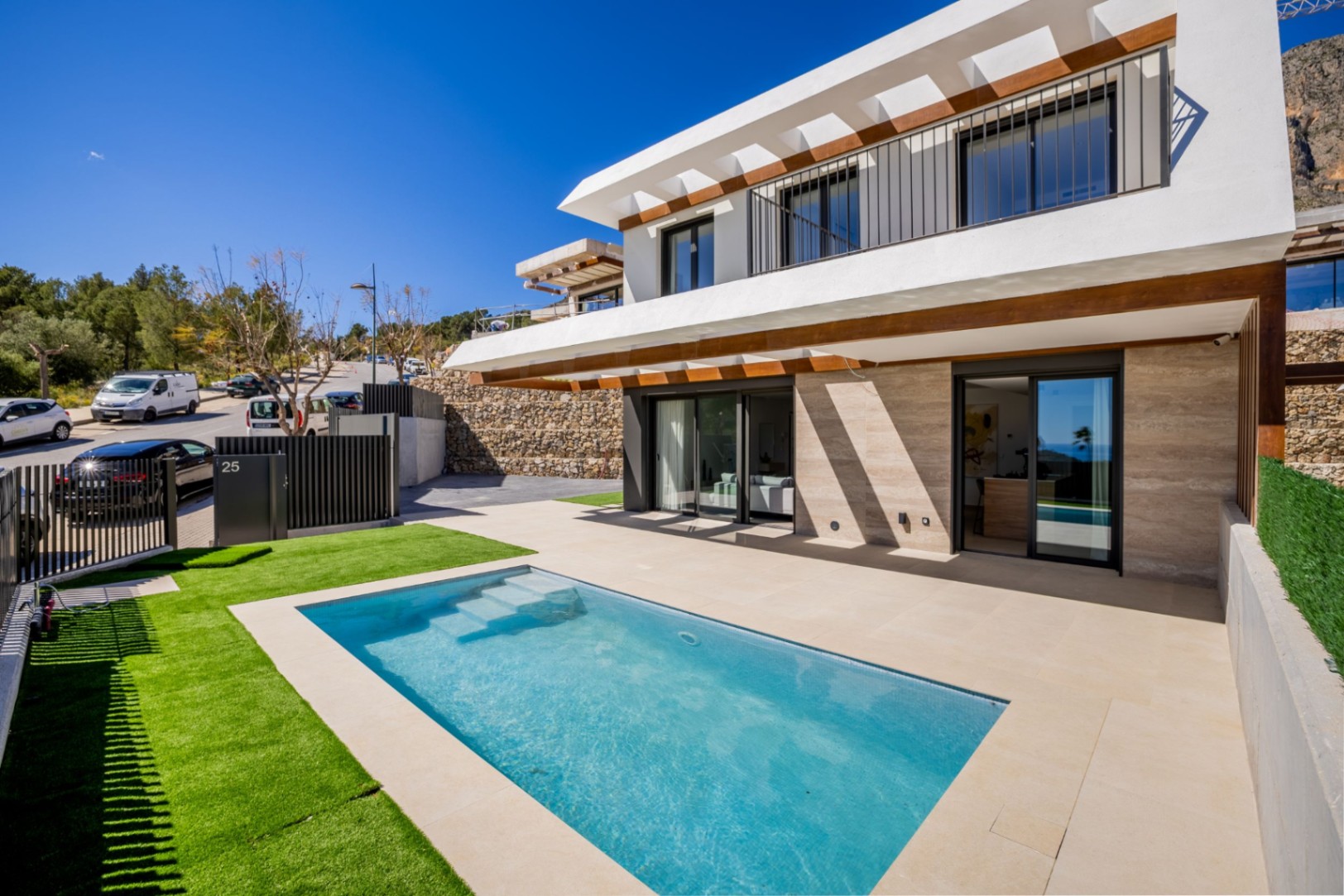Chalet de 3 dormitorios de obra nueva en Polop