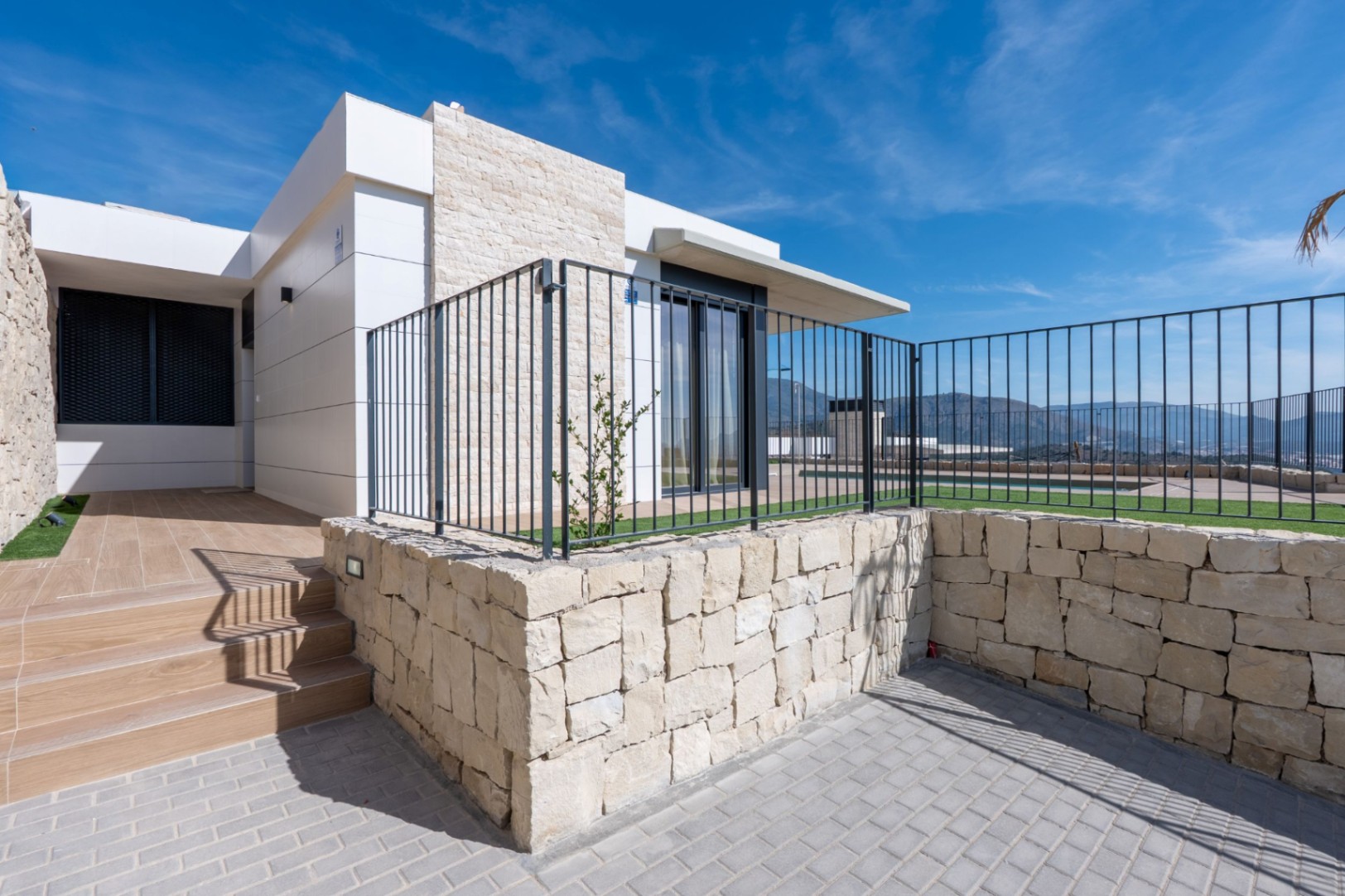 Villa moderne avec vue panoramique sur la mer à Polop
