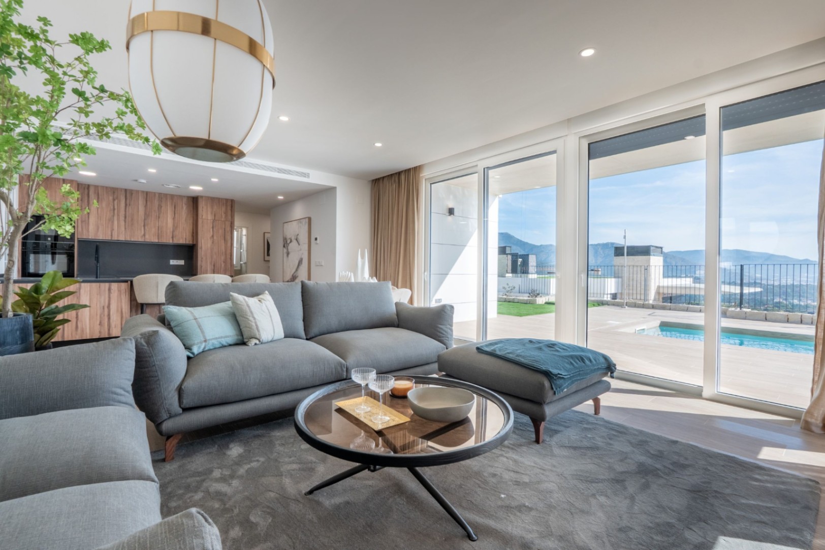 Villa moderne avec vue panoramique sur la mer à Polop