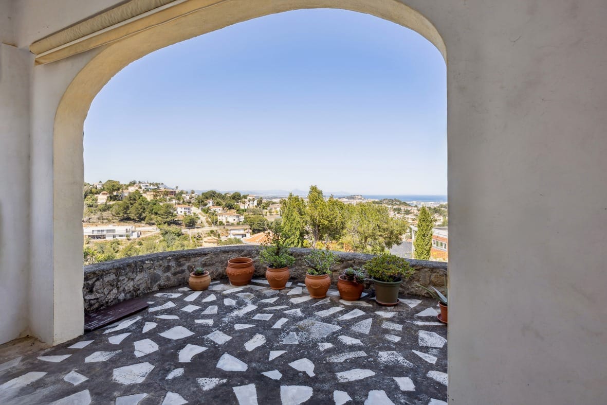 Villa zum Verkauf in der Gegend von Las Rotas in Dénia