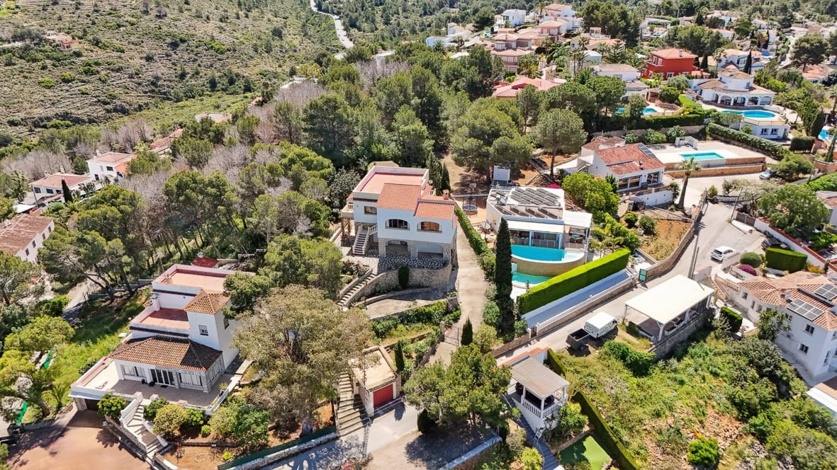 Villa zum Verkauf in der Gegend von Las Rotas in Dénia