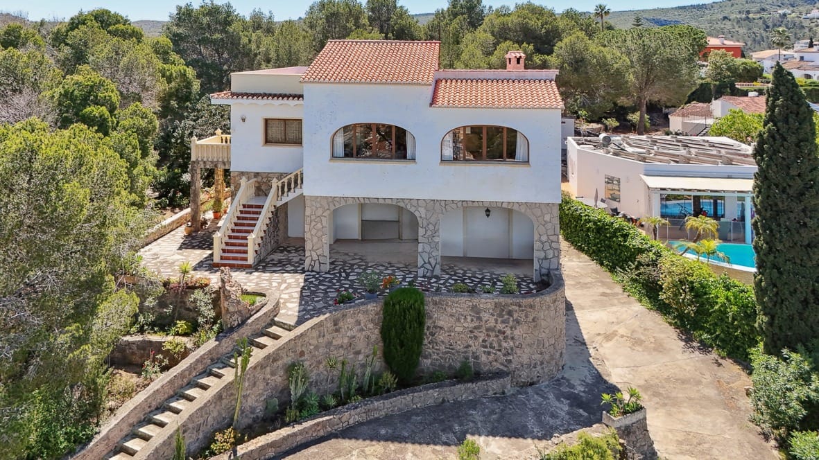 Villa zum Verkauf in der Gegend von Las Rotas in Dénia