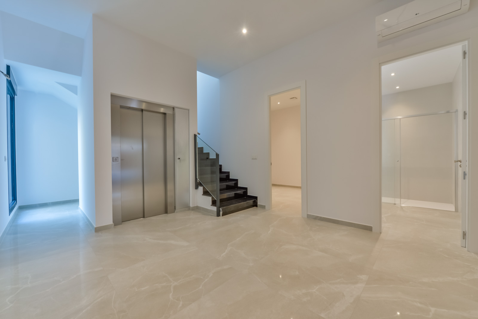 Villa till försäljning i Finestrat, Alicante