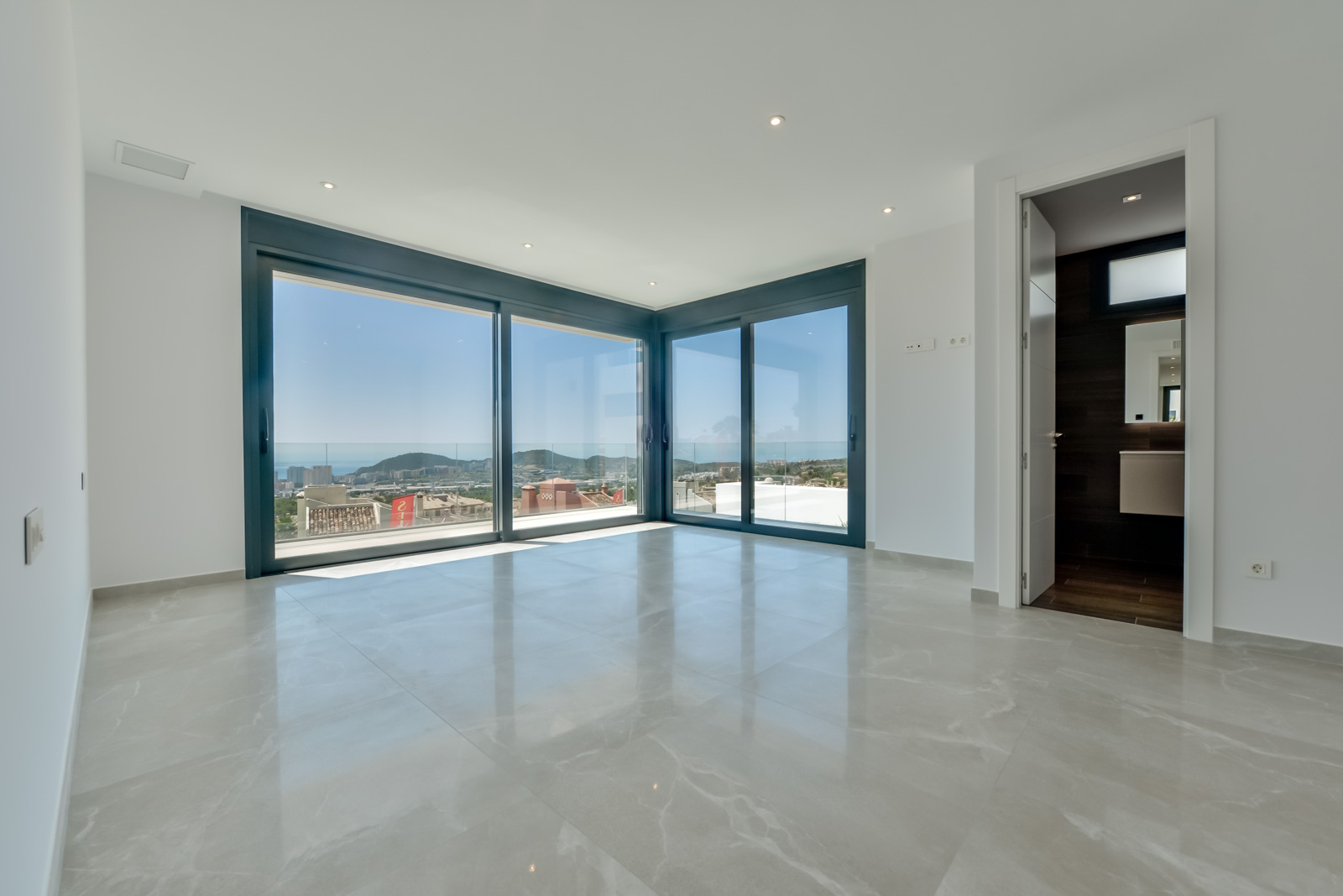 Villa till försäljning i Finestrat, Alicante
