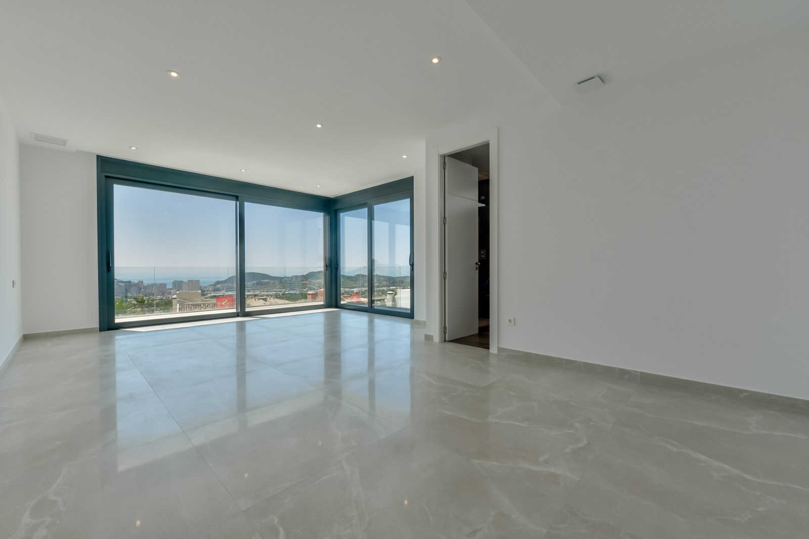 Villa till försäljning i Finestrat, Alicante