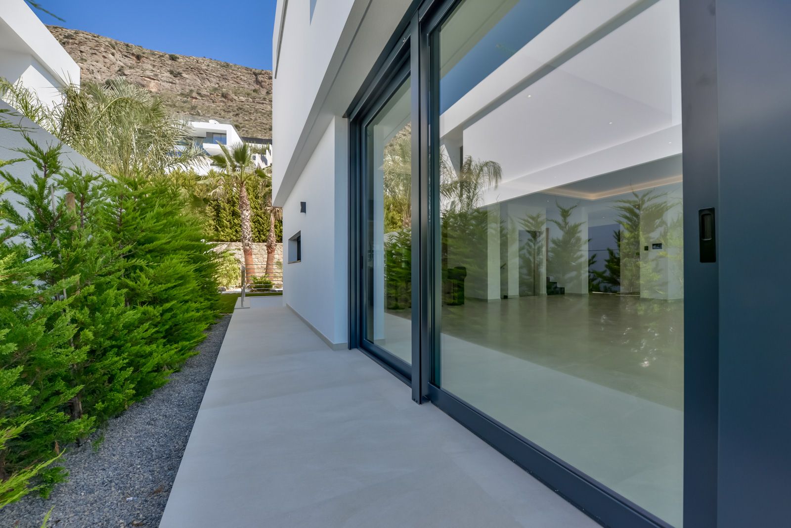 Prachtige moderne villa met uitzicht op zee in Benidorm