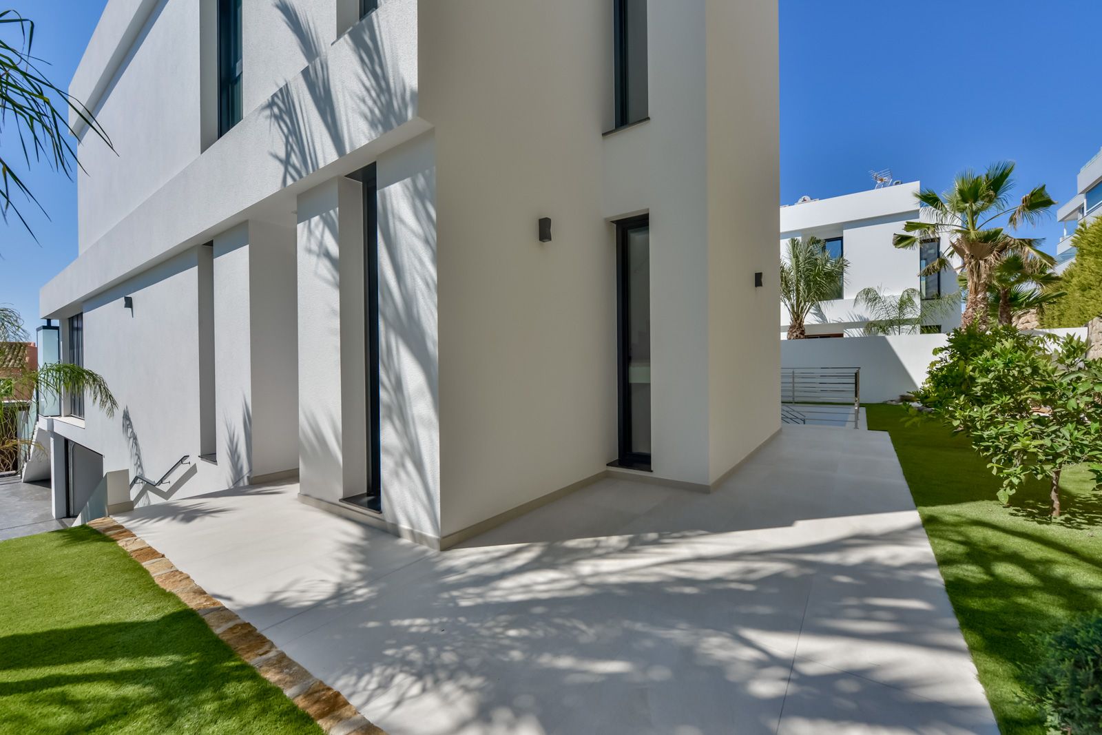 Prachtige moderne villa met uitzicht op zee in Benidorm
