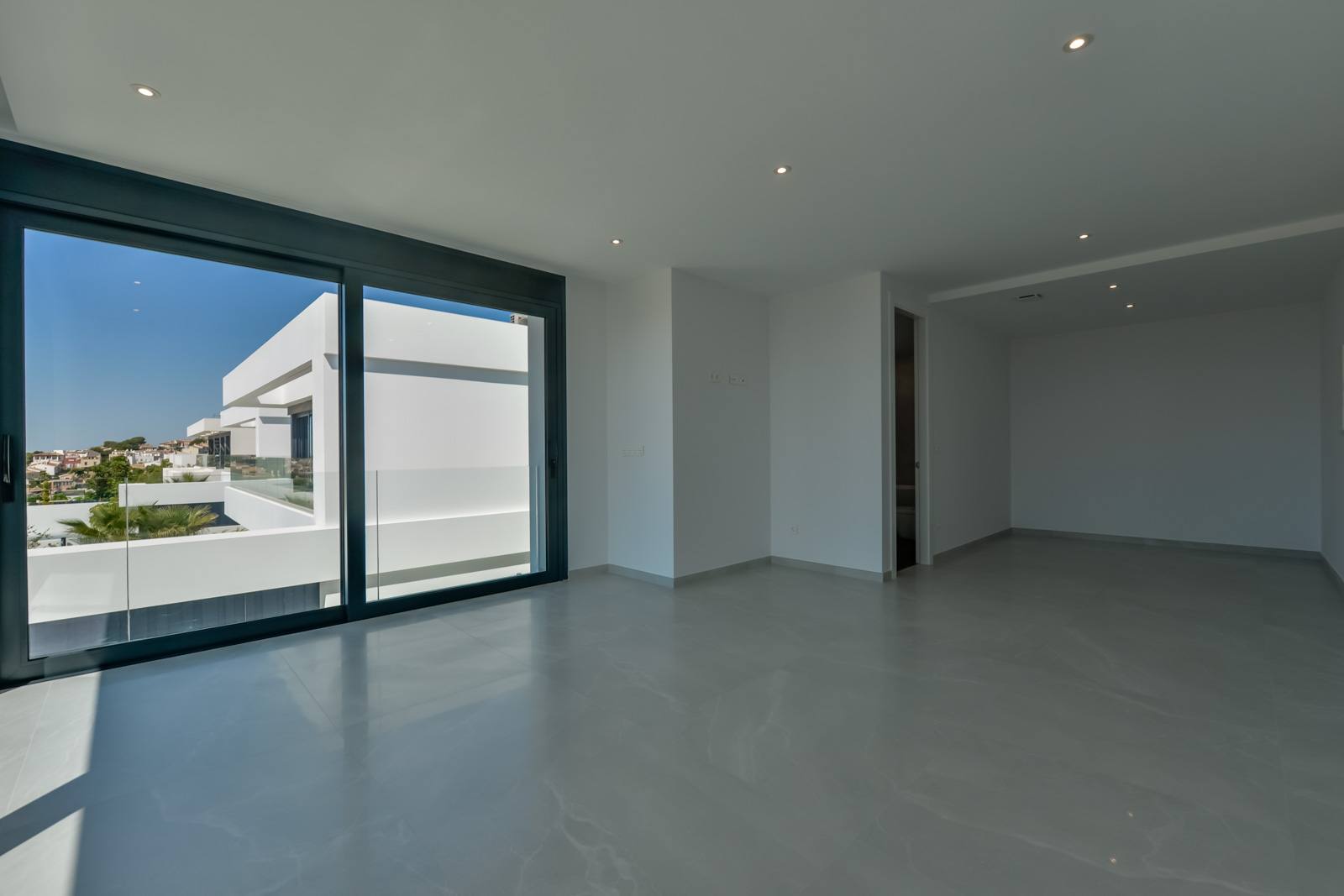 Prachtige moderne villa met uitzicht op zee in Benidorm