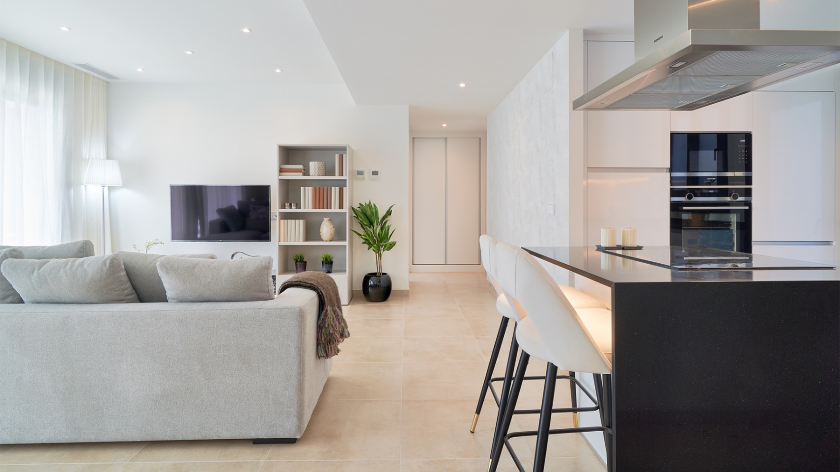 Apartment till försäljning i Estepona, Málaga