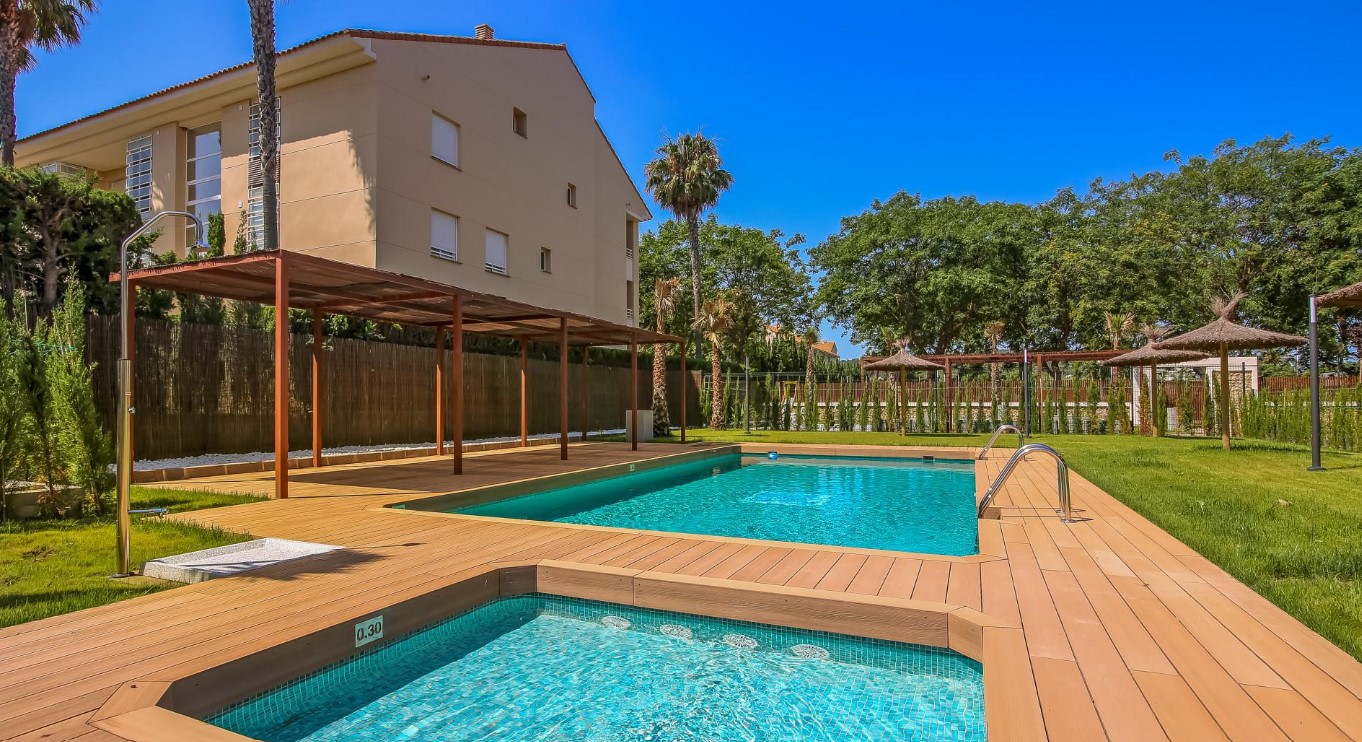 Zupełnie nowy dwupoziomowy penthouse w Jávea
