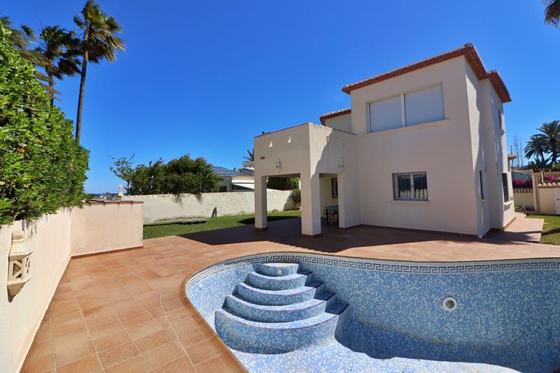 Villa à Denia en bord de mer