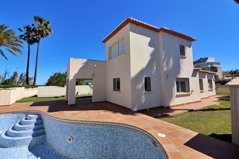 Villa à Denia en bord de mer