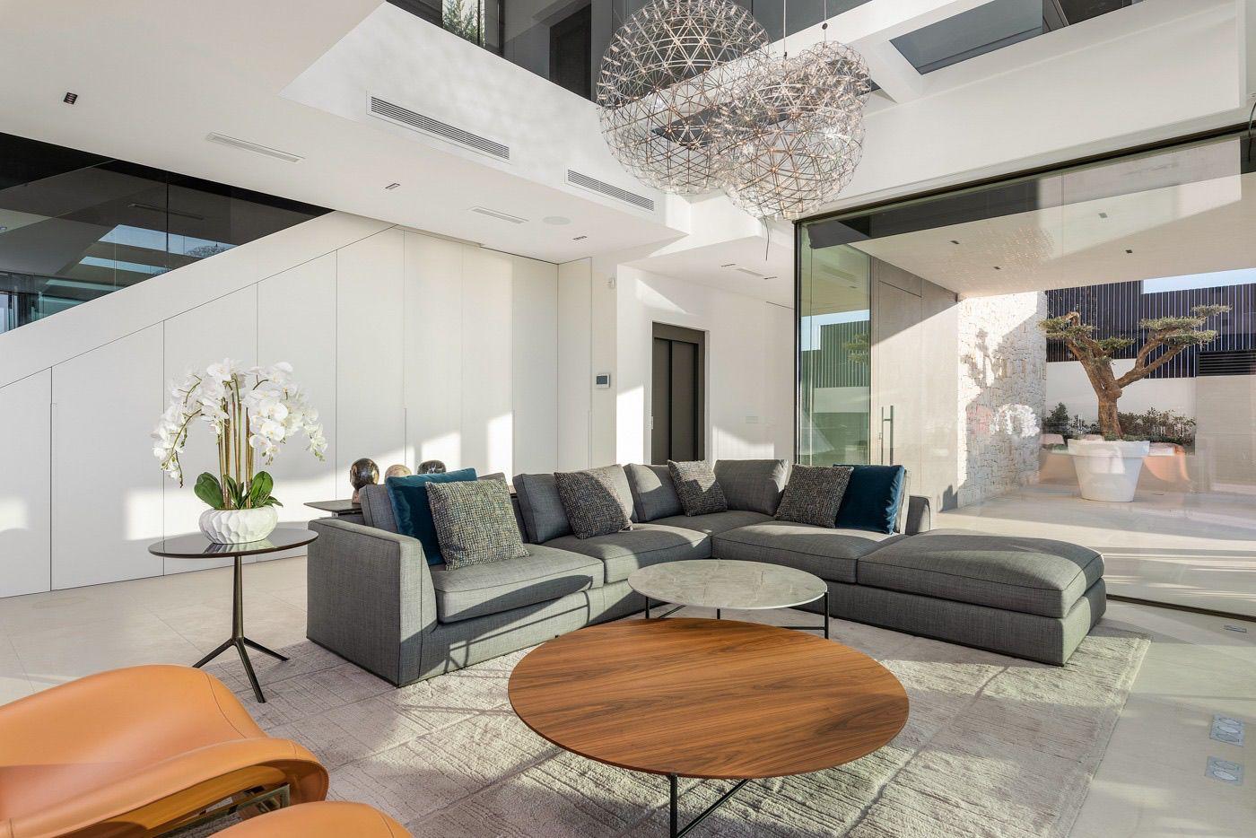 Atemberaubende Luxusvilla in Finestrat