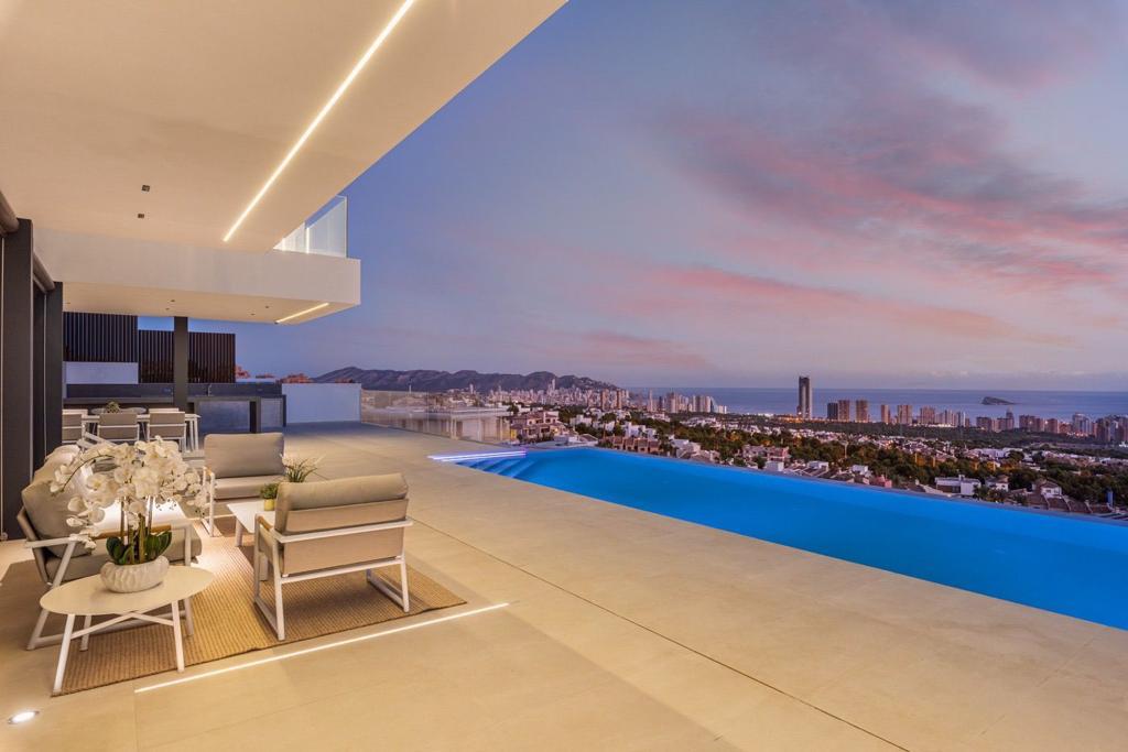 Atemberaubende Luxusvilla in Finestrat