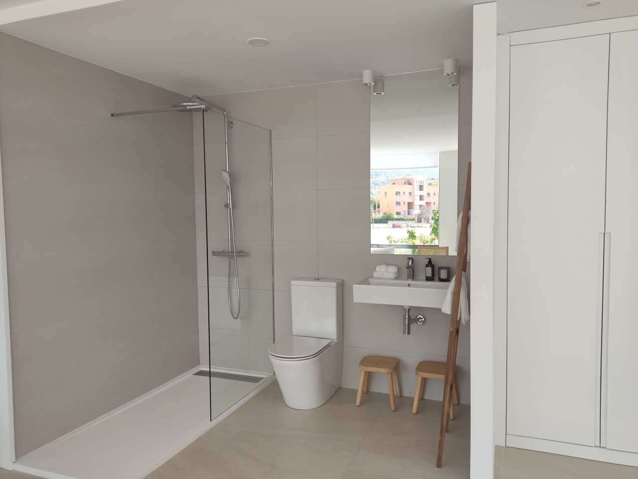 Appartement de luxe avec grand jardin à vendre à Denia à 100m de la plage